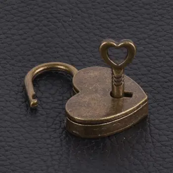 1 Tk Südame Kuju Vintage Metallist Tabalukk Mini Kohver Kott Pagas Box Key Lock Klahv