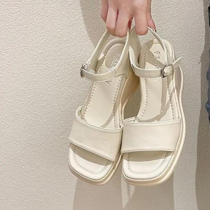 Uus Suvine Naiste Sandaalid Daamid Kingad Naiste Must Brändi Zapatos De Mujer Ytmtloy Pannal Rihma Sadalias Femininas Jelly 2021